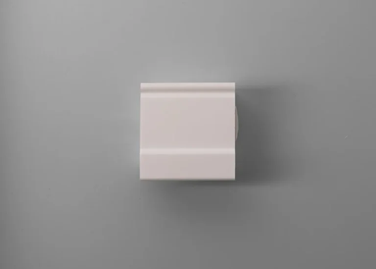 D-mould stile